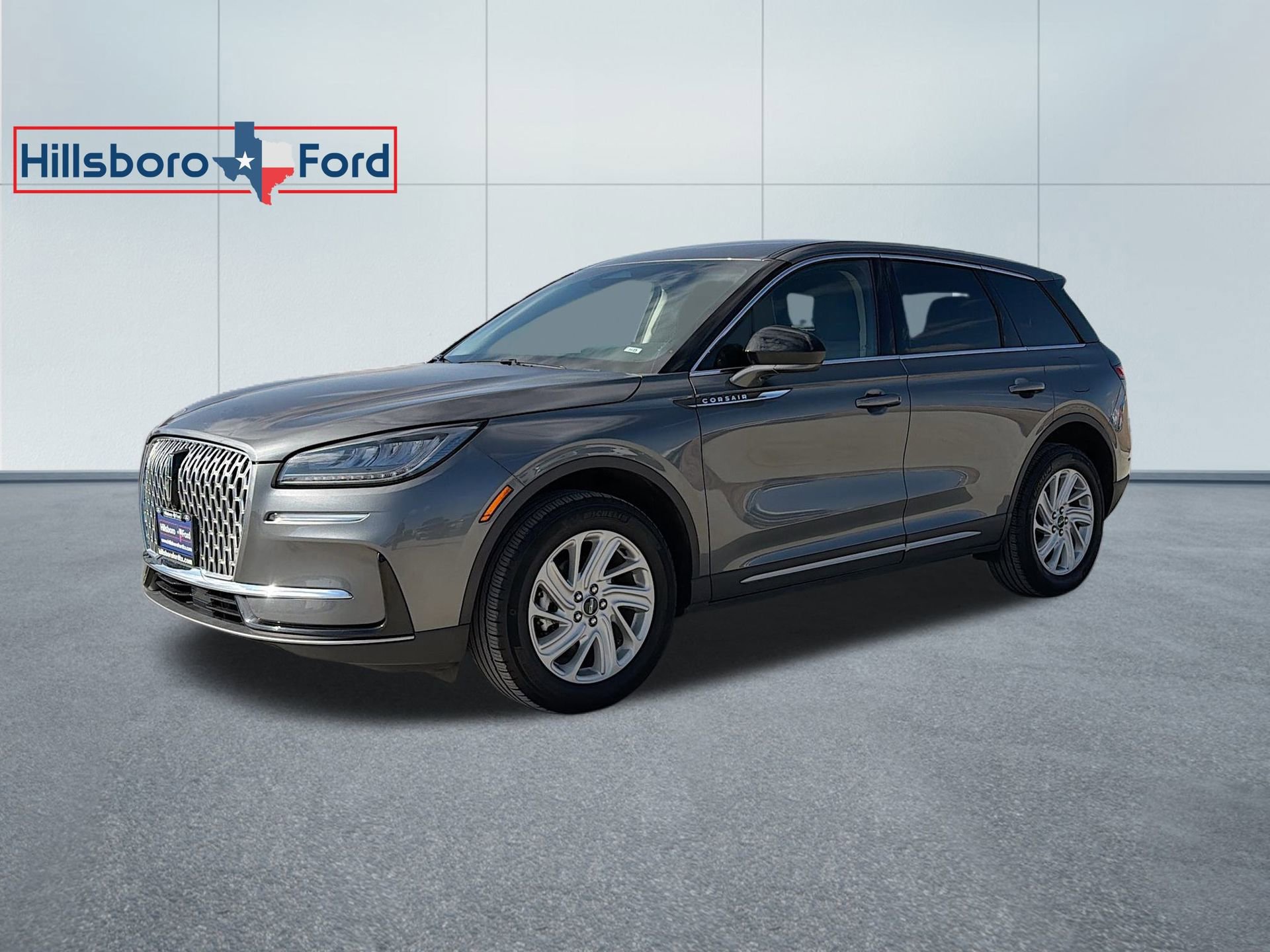 Used 2025 Lincoln Corsair FWD image 1