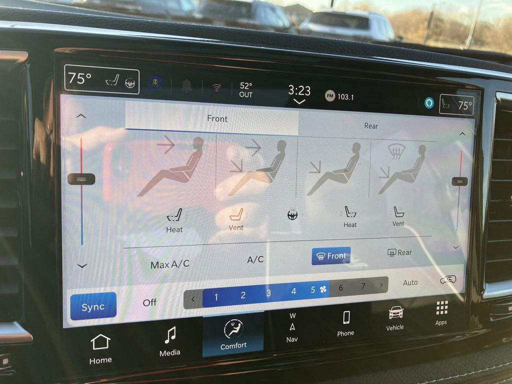 New 2026 Chrysler Pacifica Limited w/ S Appearance Package image 20