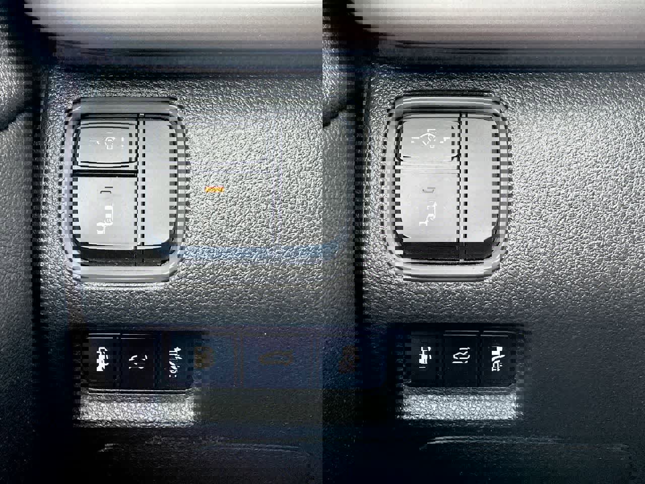 Used 2018 Kia Optima LX w/ 17" Alloy Wheels Package image 25