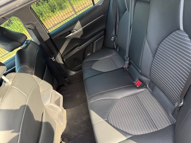 Used 2022 Toyota Camry SE FWD image 26