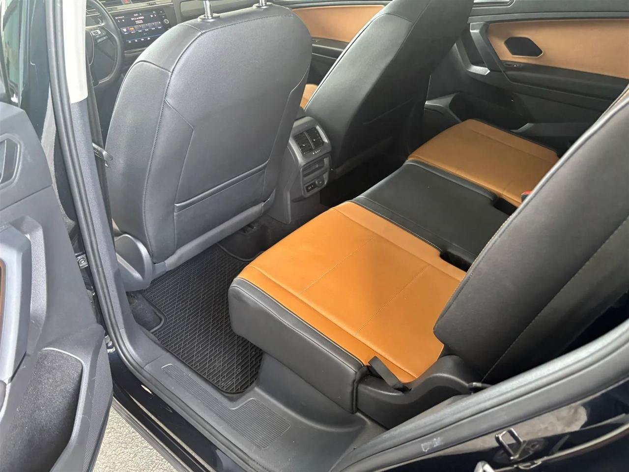 Used 2019 Volkswagen Tiguan SEL FWD image 11