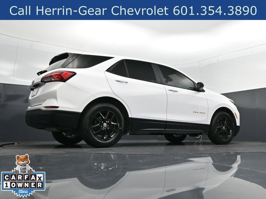 Used 2024 Chevrolet Equinox LS image 43
