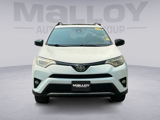 Used 2018 Toyota RAV4 SE AWD/4WD image 8