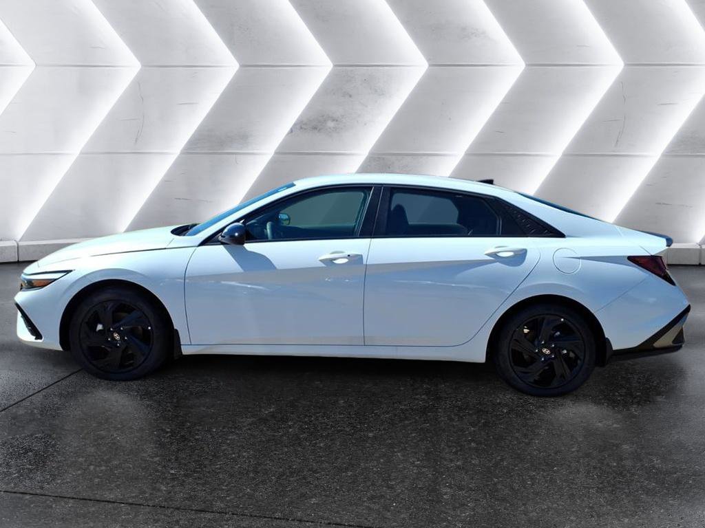 New 2026 Hyundai Elantra Sport image 2