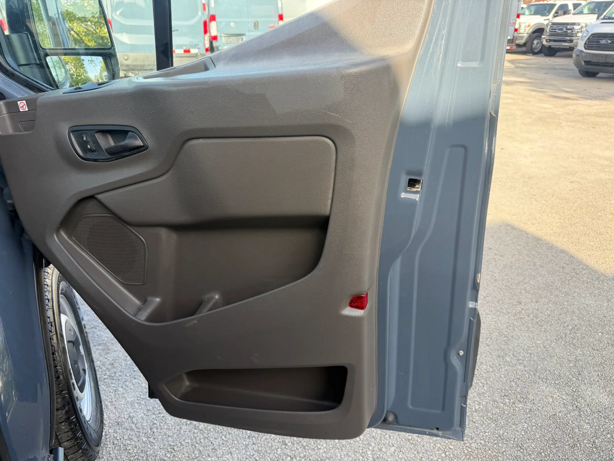 Used 2020 Ford Transit 250 148 High Roof Extended RWD image 15