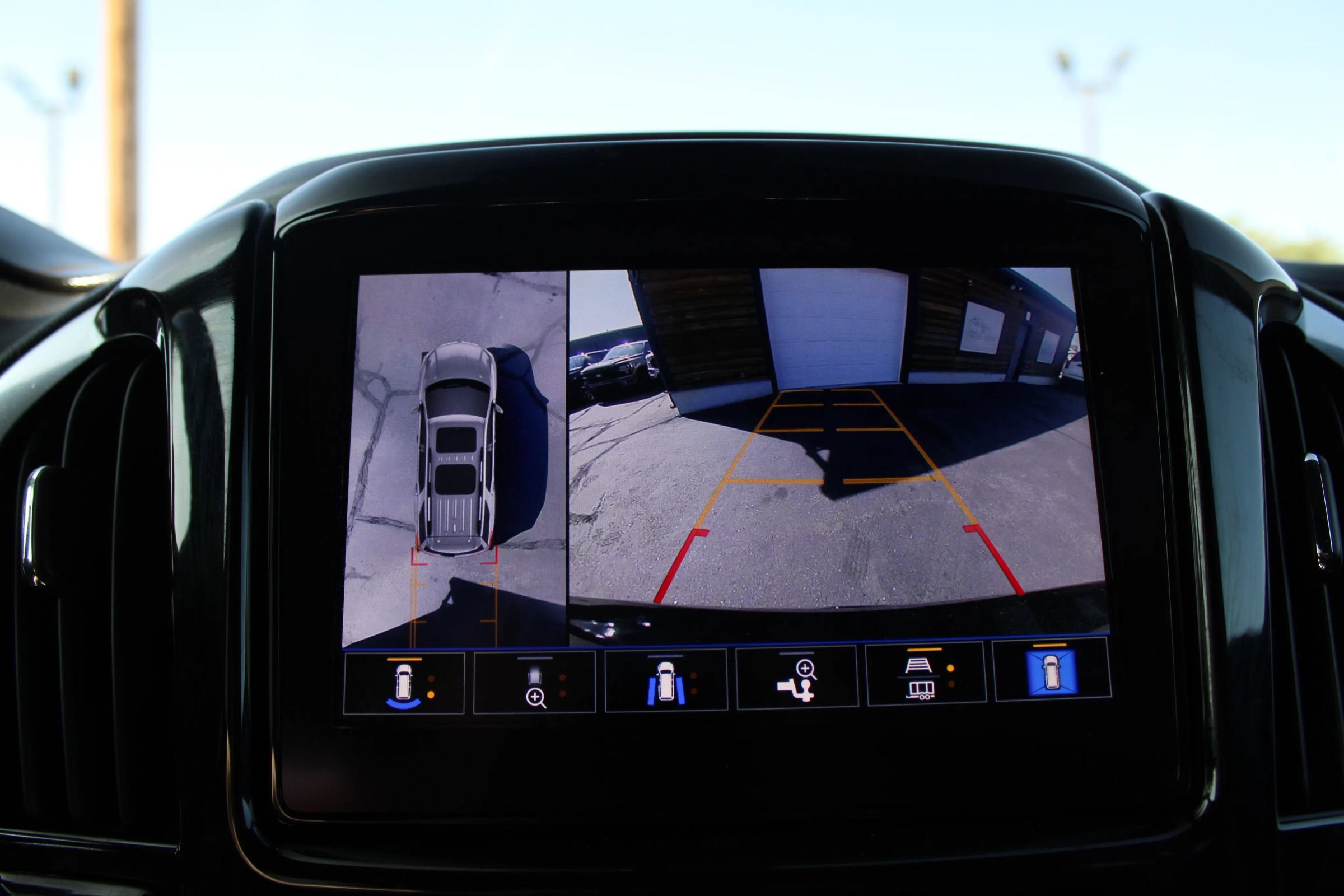 Used 2022 Chevrolet Traverse High Country image 21