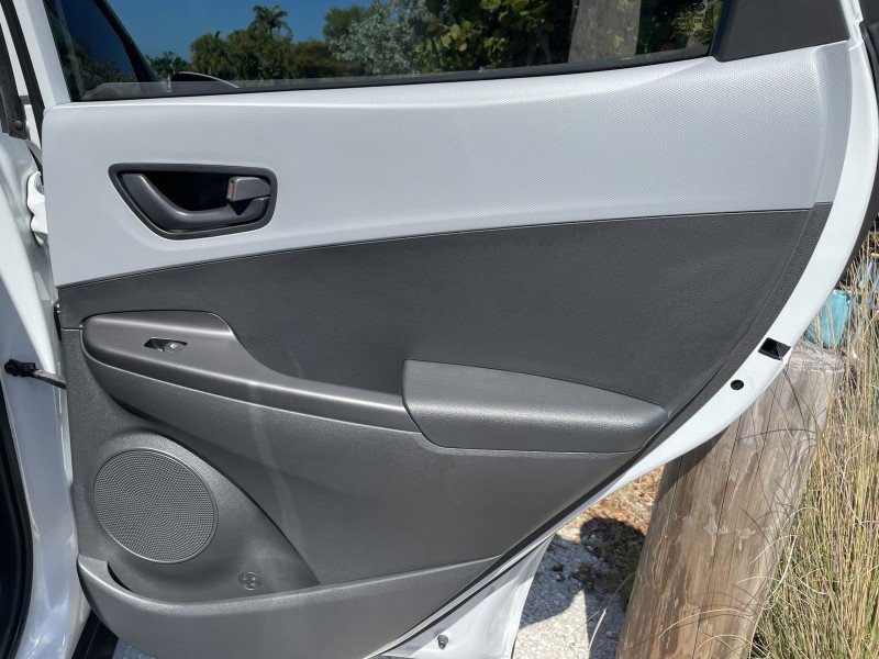 Used 2021 Hyundai Kona SE FWD image 24