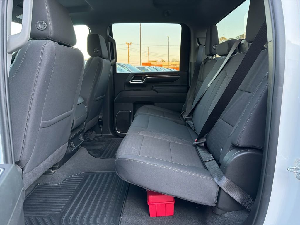 Used 2024 Chevrolet Silverado 2500 LT image 25