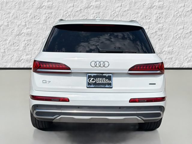 Used 2022 Audi Q7 2.0T Premium w/ Convenience Package AWD/4WD image 4