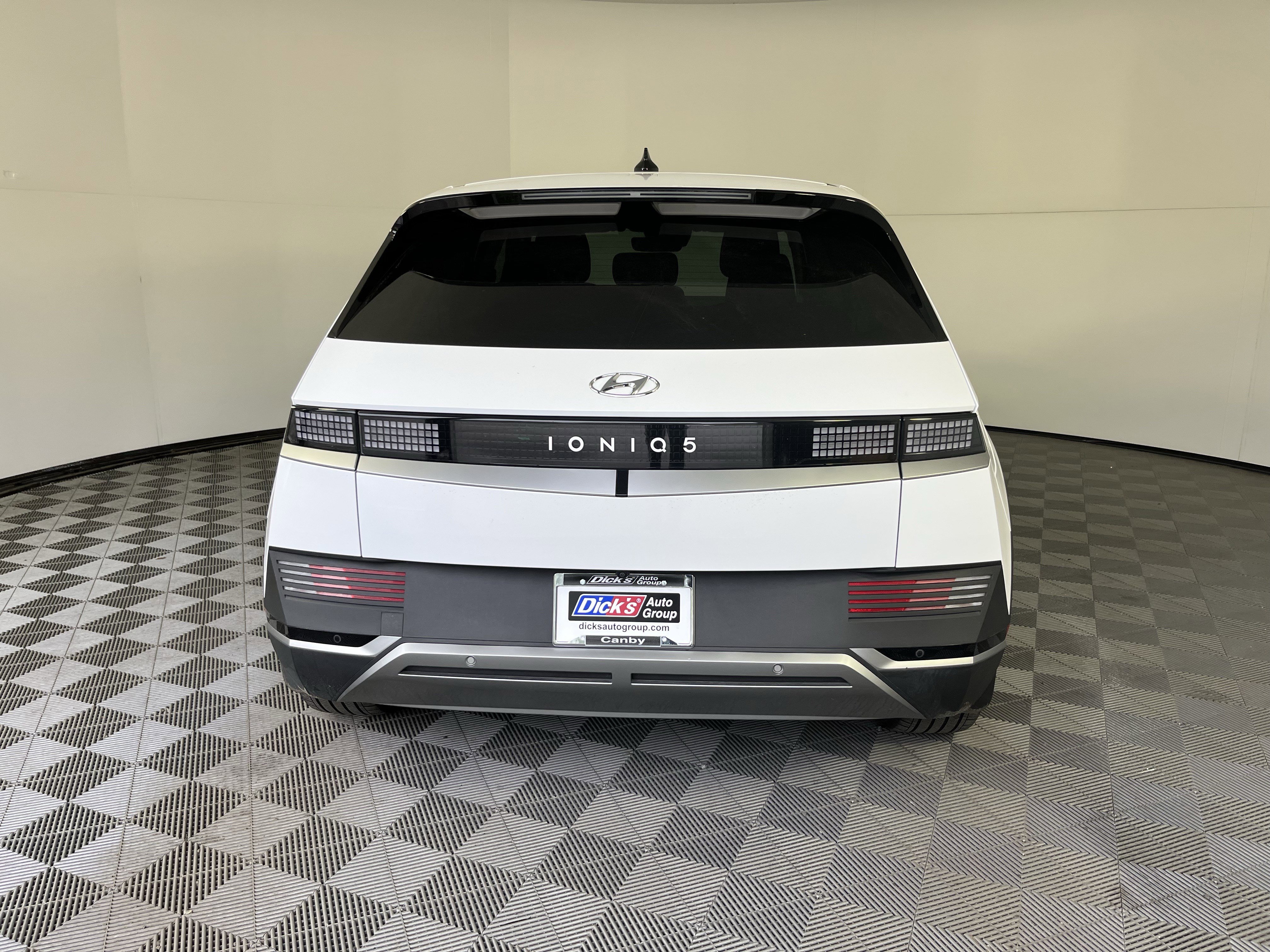 Used 2024 Hyundai Ioniq 5 SEL RWD image 4