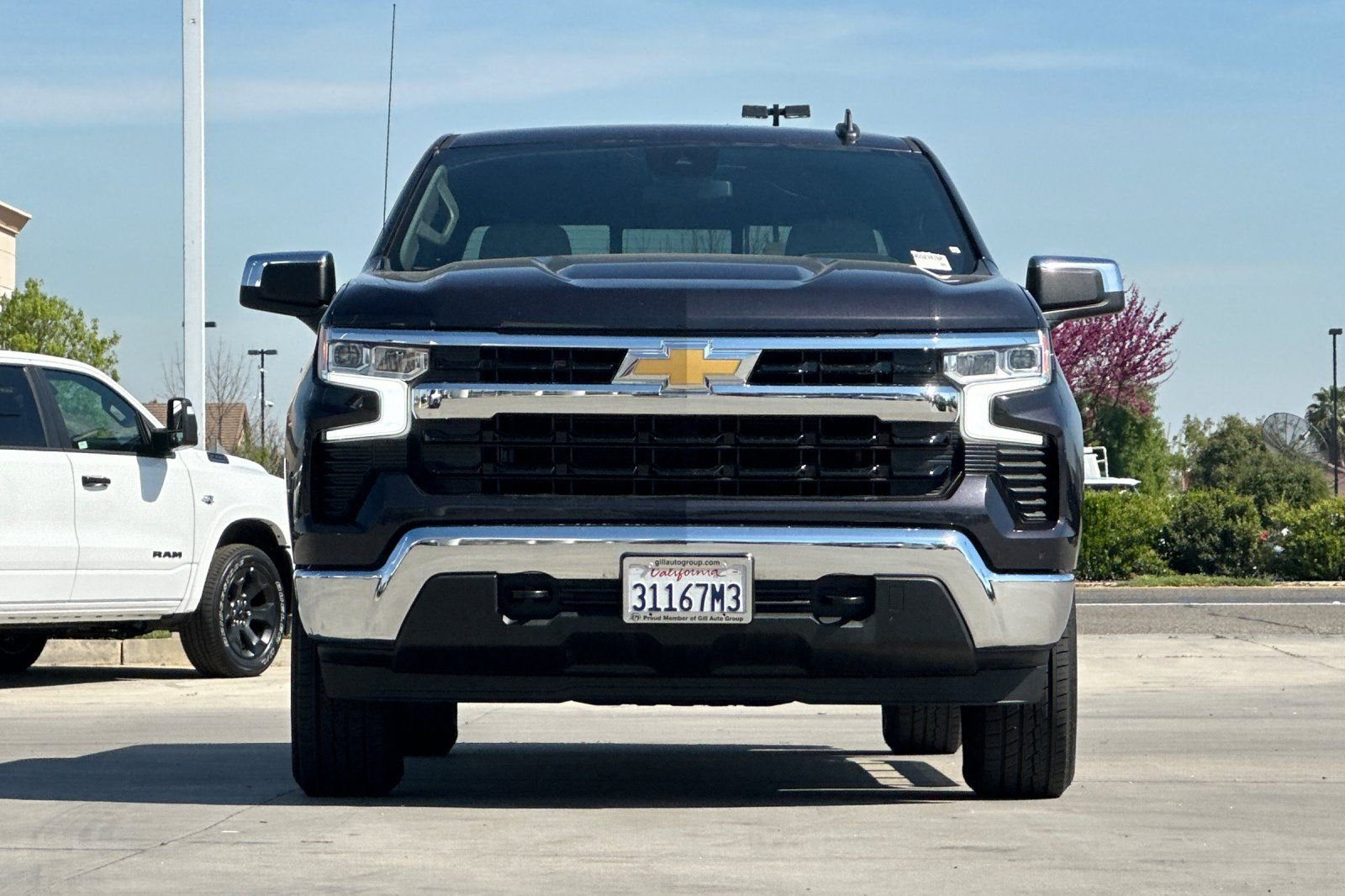 Used 2022 Chevrolet Silverado 1500 LT w/ Convenience Package II image 9