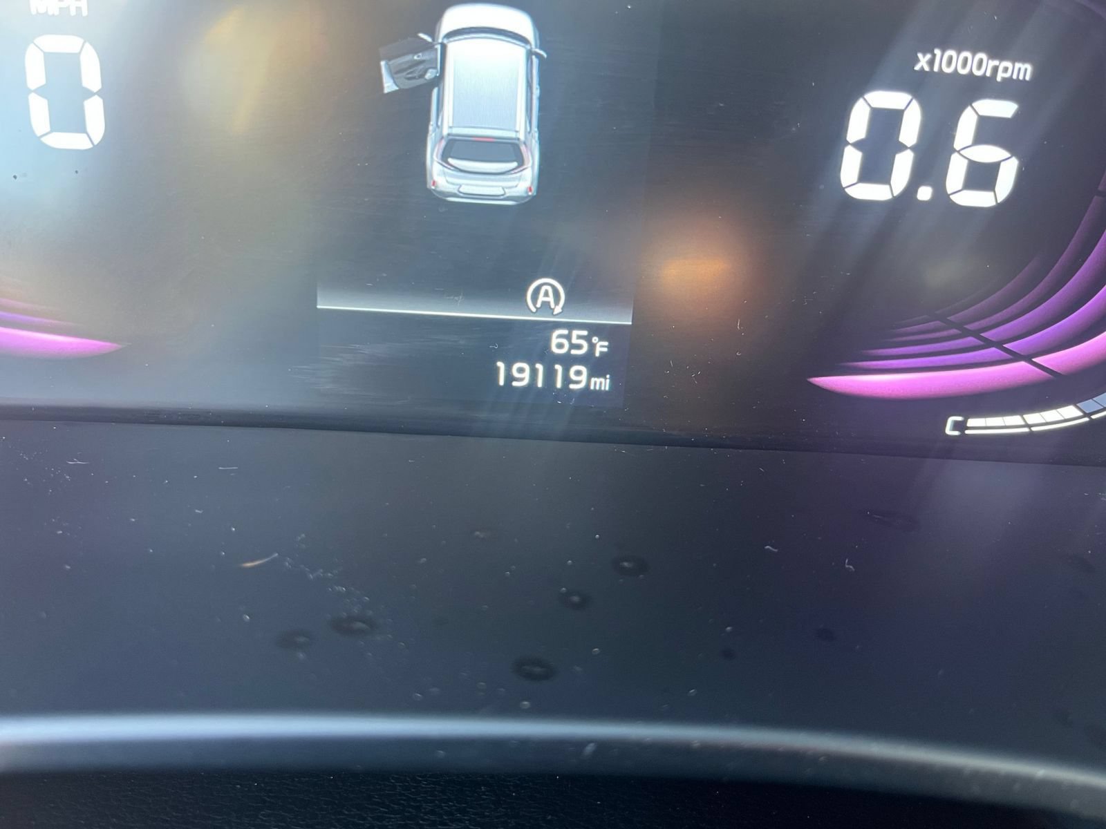 Used 2025 Kia Soul LX w/ LX Technology Package FWD image 38