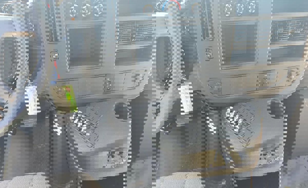 Used 2012 Chevrolet Express 3500 w/ School Bus Package image 9