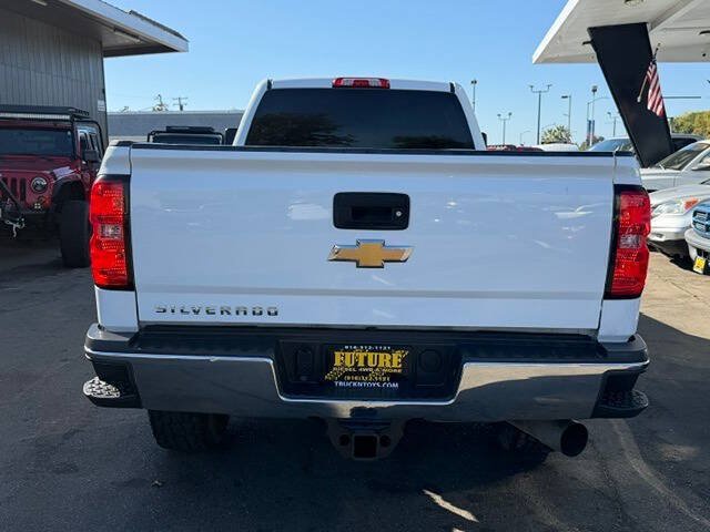 Used 2018 Chevrolet Silverado 2500 W/T w/ WT Convenience Package AWD/4WD image 5