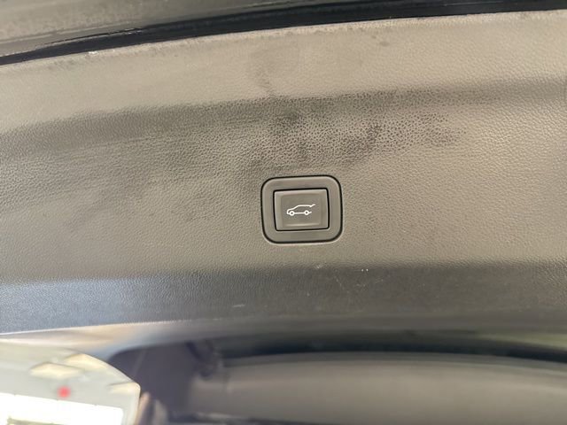 Used 2023 Chevrolet Tahoe RST w/ RST Performance Edition image 13