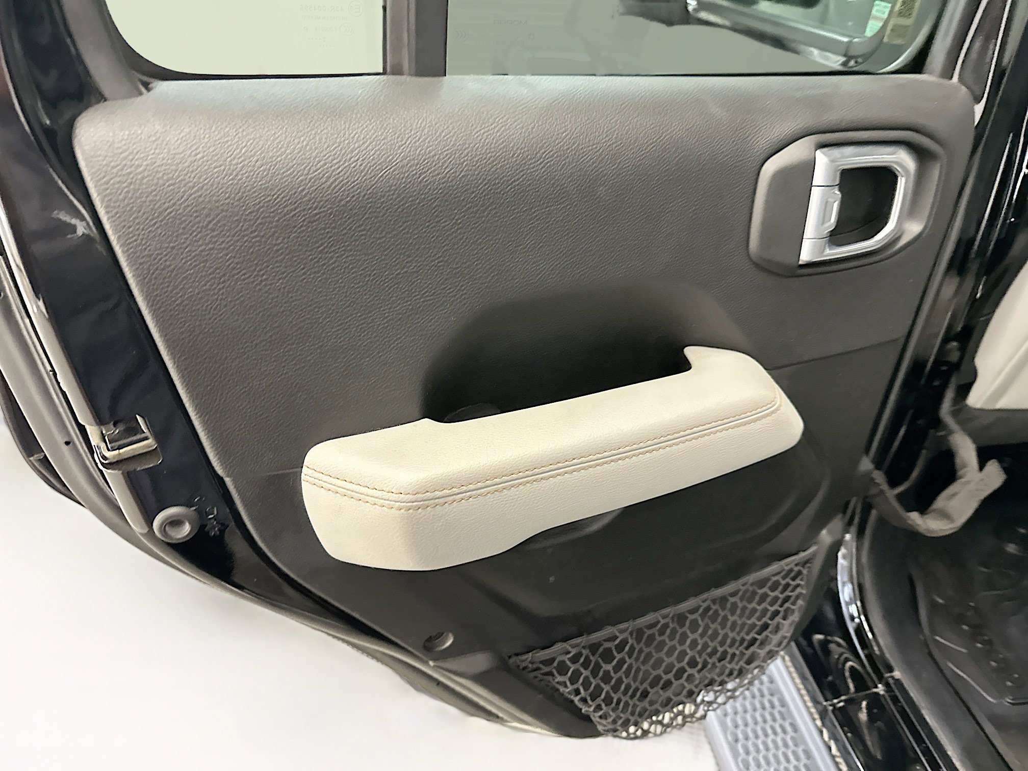 Used 2023 Jeep Wrangler Unlimited Sahara image 27