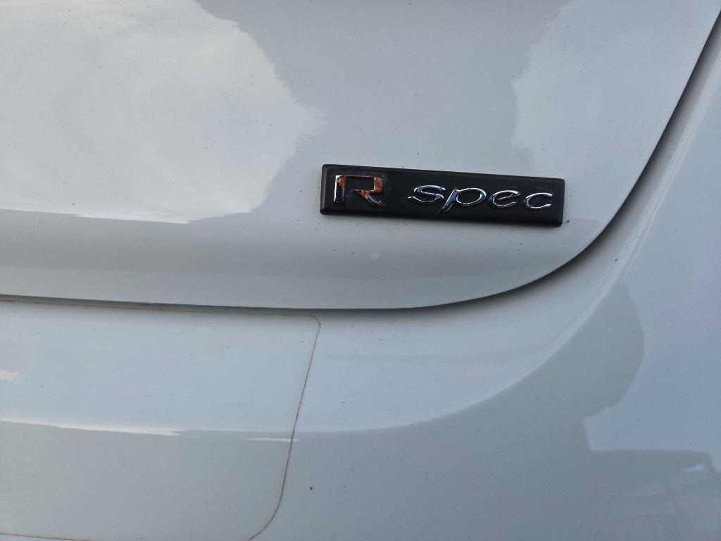 Used 2020 Hyundai Veloster Turbo R-Spec image 7