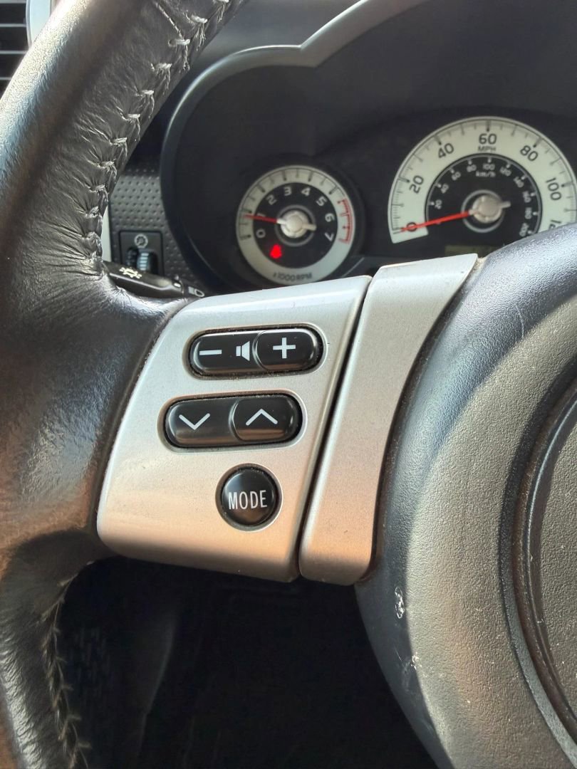 Used 2014 Toyota FJ Cruiser 4WD w/ Upgrade Package image 22