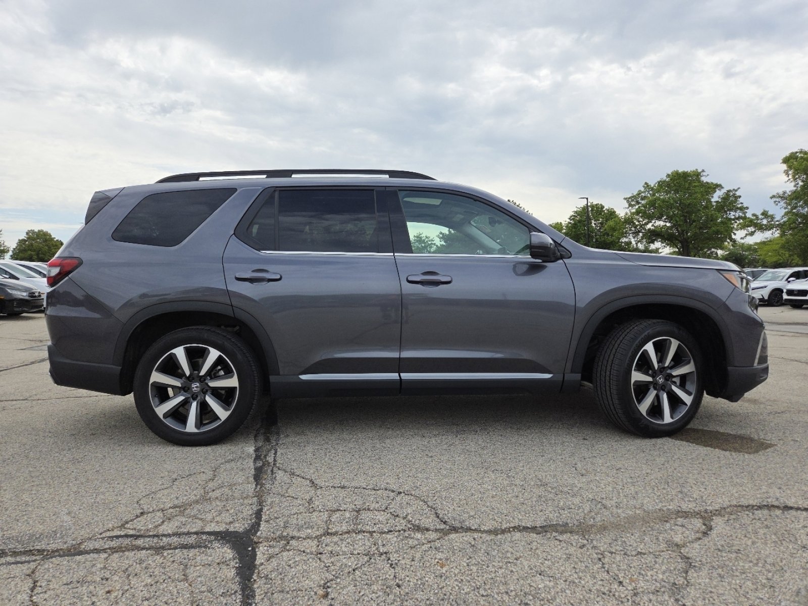 Certified 2025 Honda Pilot Touring image 24