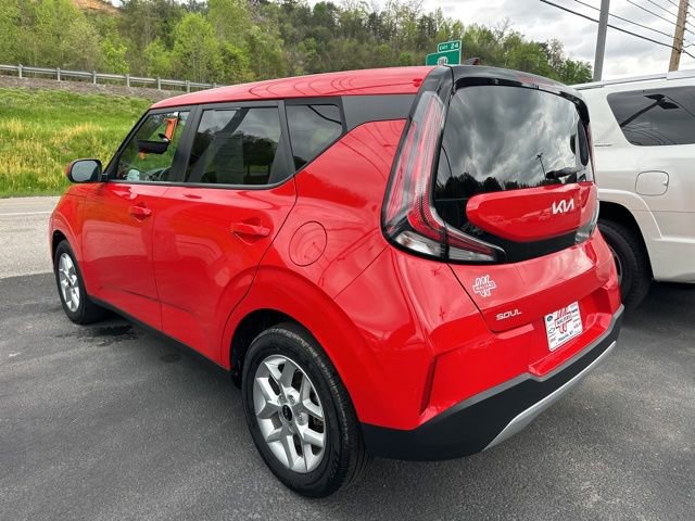 Used 2024 Kia Soul LX w/ Option Group 015 FWD image 5