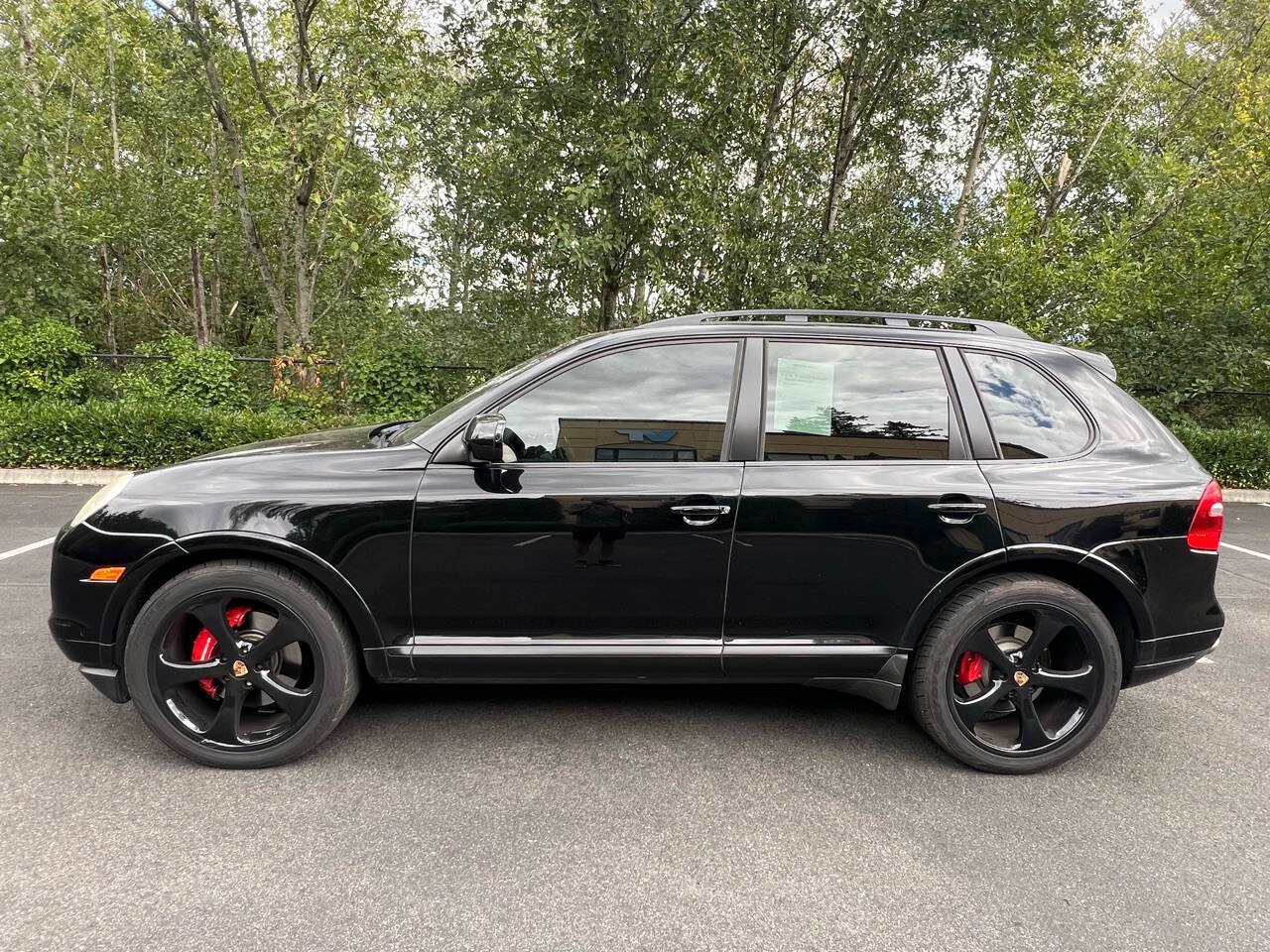 Used 2008 Porsche Cayenne Turbo AWD/4WD image 2