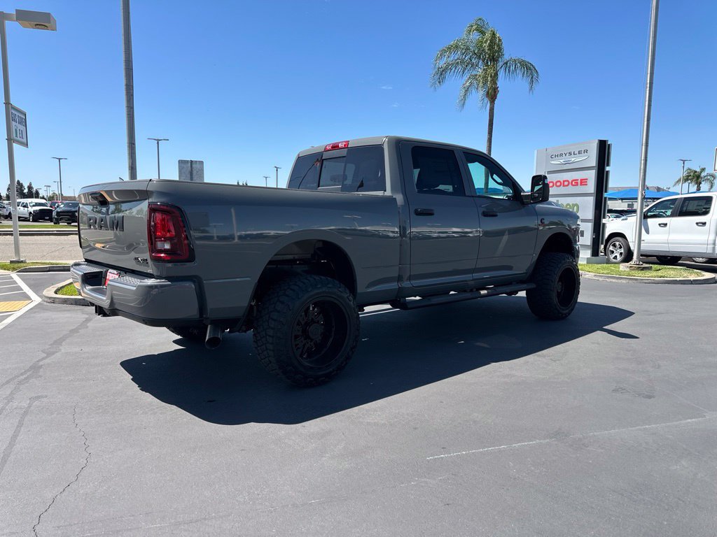 New 2026 RAM 2500 Tradesman AWD/4WD image 7