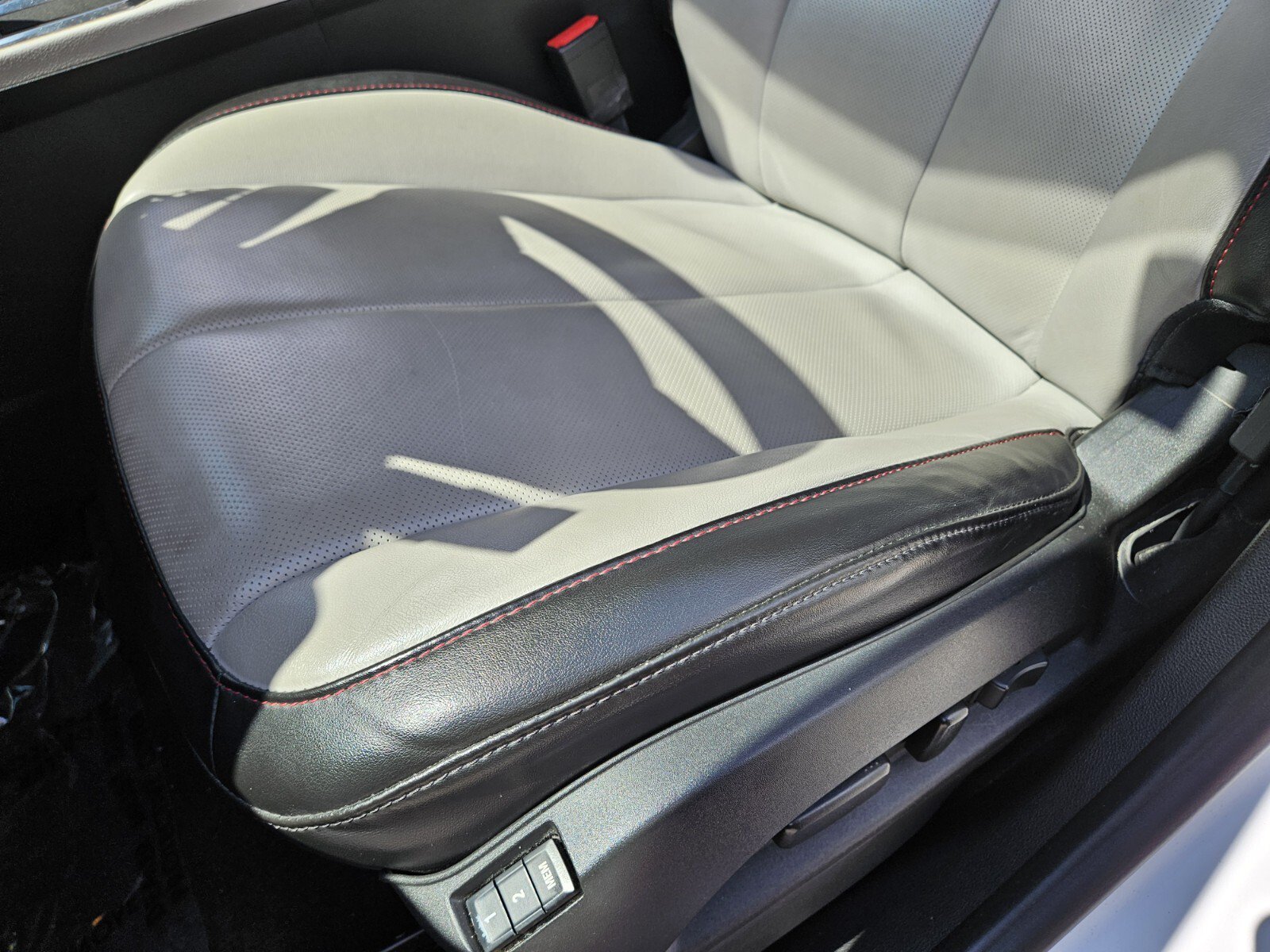 Used 2013 Chevrolet Equinox LTZ w/ LPO, Protection Package FWD image 8