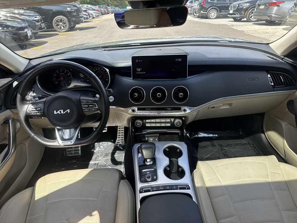 Used 2022 Kia Stinger GT2 AWD/4WD image 23