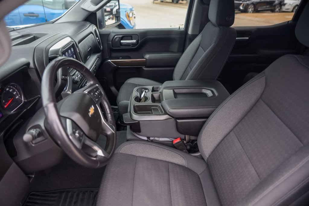 Used 2021 Chevrolet Silverado 1500 LT w/ Z71 Off-Road Package image 9