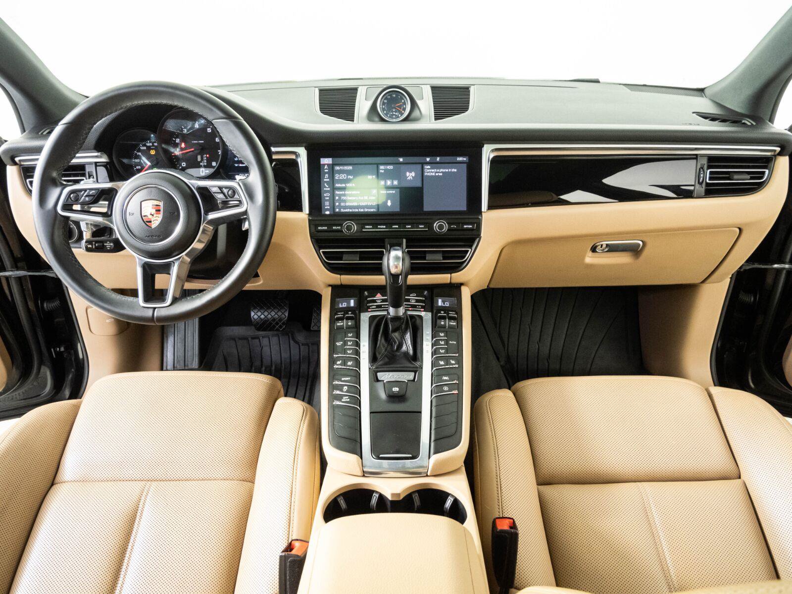 Used 2019 Porsche Macan AWD/4WD image 18