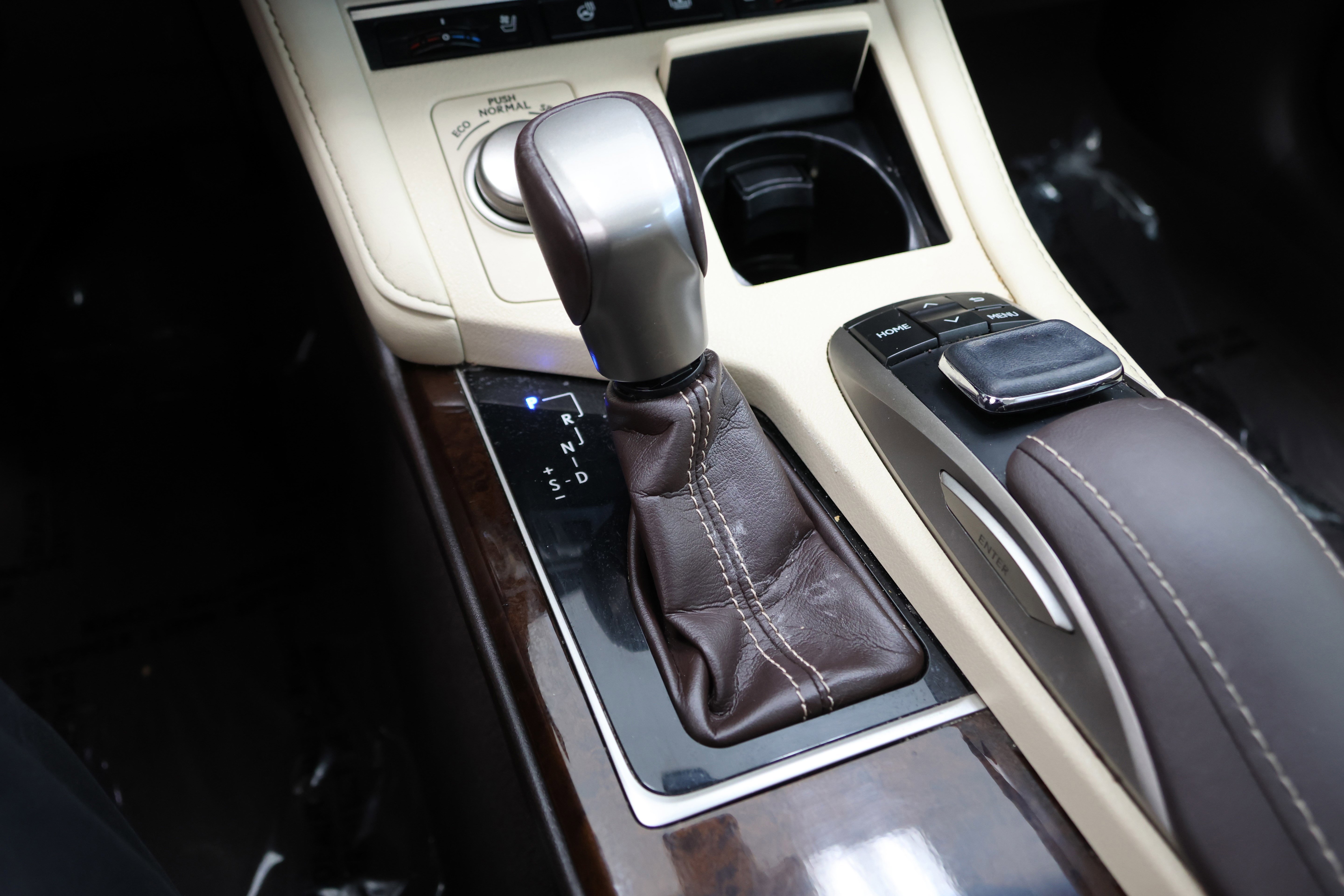 Used 2018 Lexus ES 350 350 w/ Luxury Package w/Wood Trim image 31