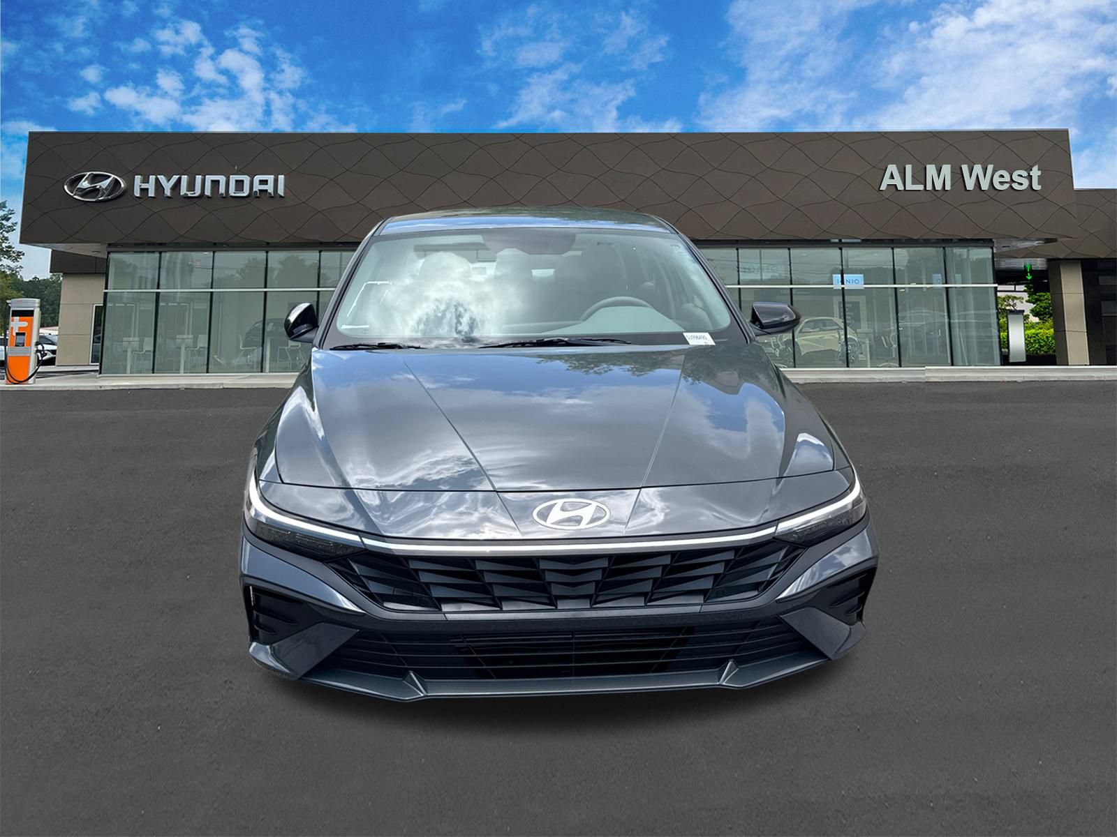 Certified 2025 Hyundai Elantra Sport FWD image 2
