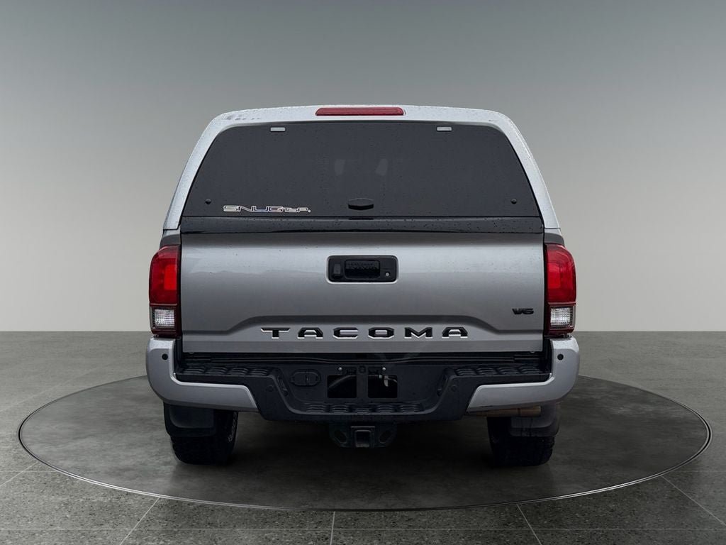 Used 2019 Toyota Tacoma TRD Off-Road AWD/4WD image 8