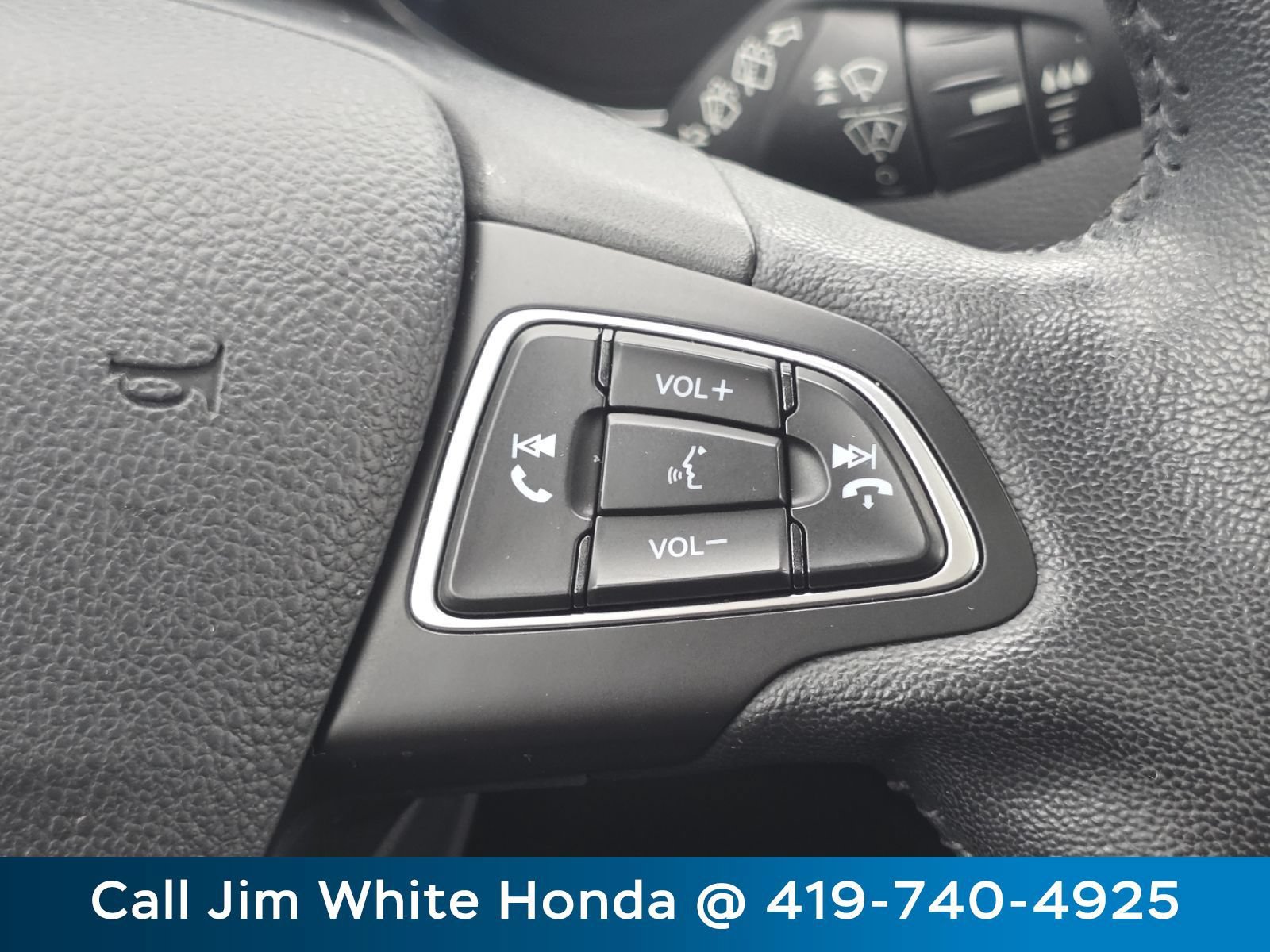 Used 2019 Ford Escape Titanium AWD/4WD image 29