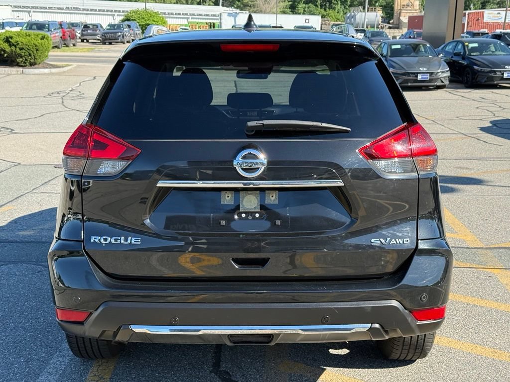 Used 2019 Nissan Rogue SV w/ Premium Package AWD/4WD image 5