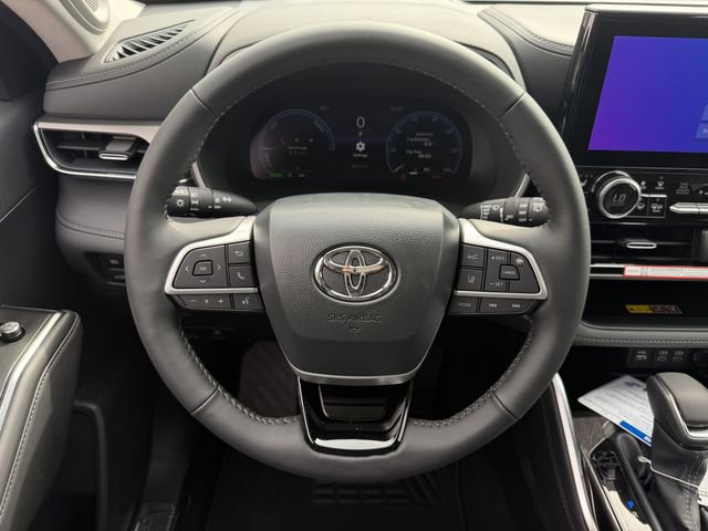 New 2026 Toyota Highlander Limited AWD/4WD image 13