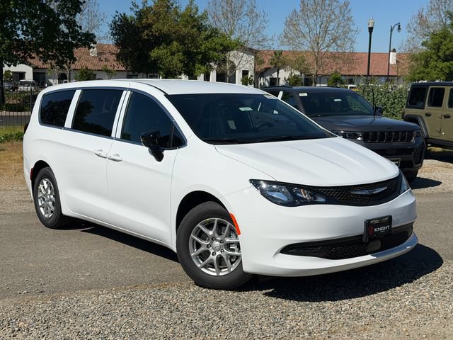 New 2026 Chrysler Voyager LX FWD video 2