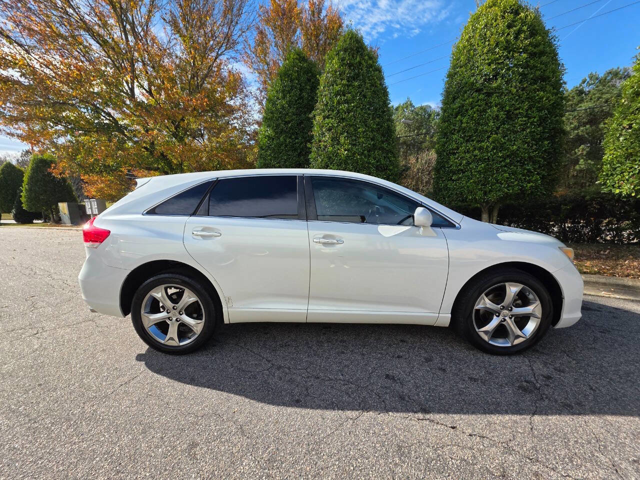 Used 2010 Toyota Venza image 6
