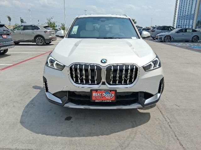 New 2026 BMW X1 xDrive28i w/ Technology Package AWD/4WD image 2