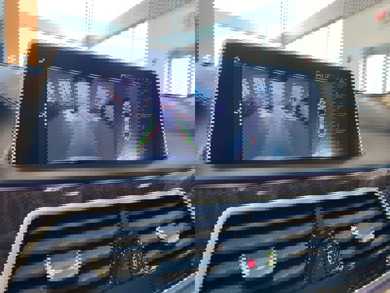 Used 2021 BMW ALPINA B7 xDrive image 22