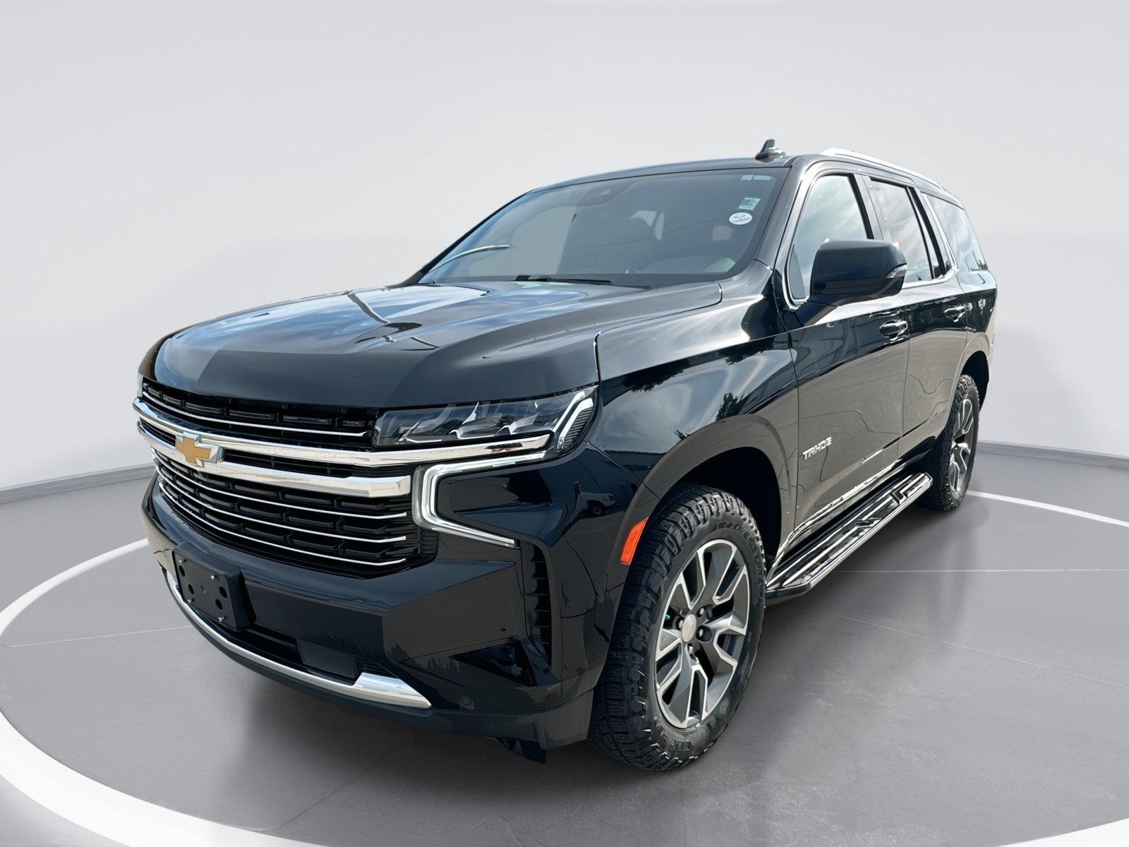 Certified 2023 Chevrolet Tahoe LT w/ Luxury Package AWD/4WD image 1