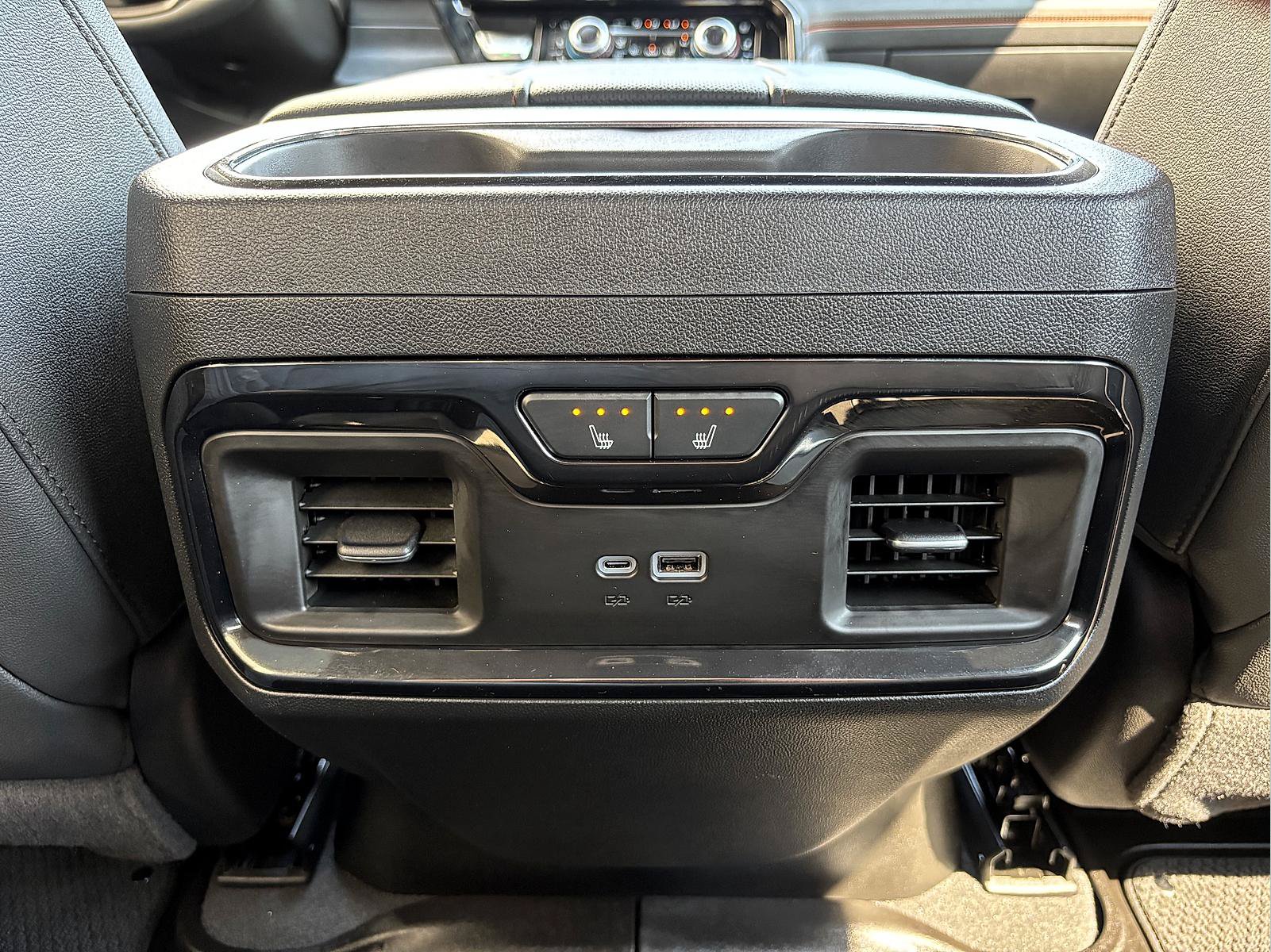 Used 2025 GMC Sierra 1500 AT4 w/ AT4 Premium Package AWD/4WD image 33