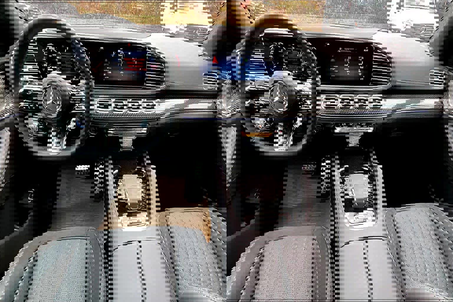 New 2026 Mercedes-Benz GLE 53 AMG 4MATIC Coupe image 8