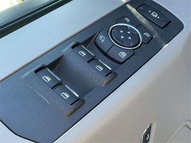 Used 2019 Ford F250 XLT w/ XLT Premium Package image 15