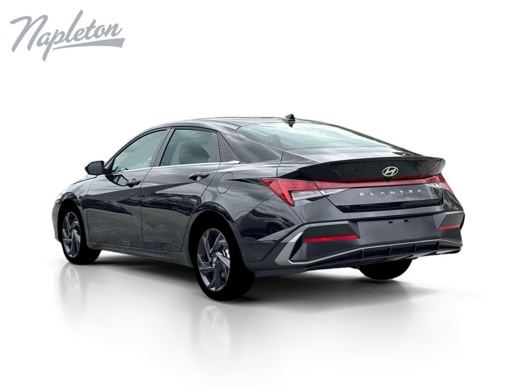 New 2026 Hyundai Elantra SEL Sport Premium FWD image 6