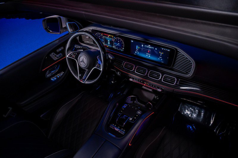 Certified 2024 Mercedes-Benz Maybach GLS 600 4MATIC image 37