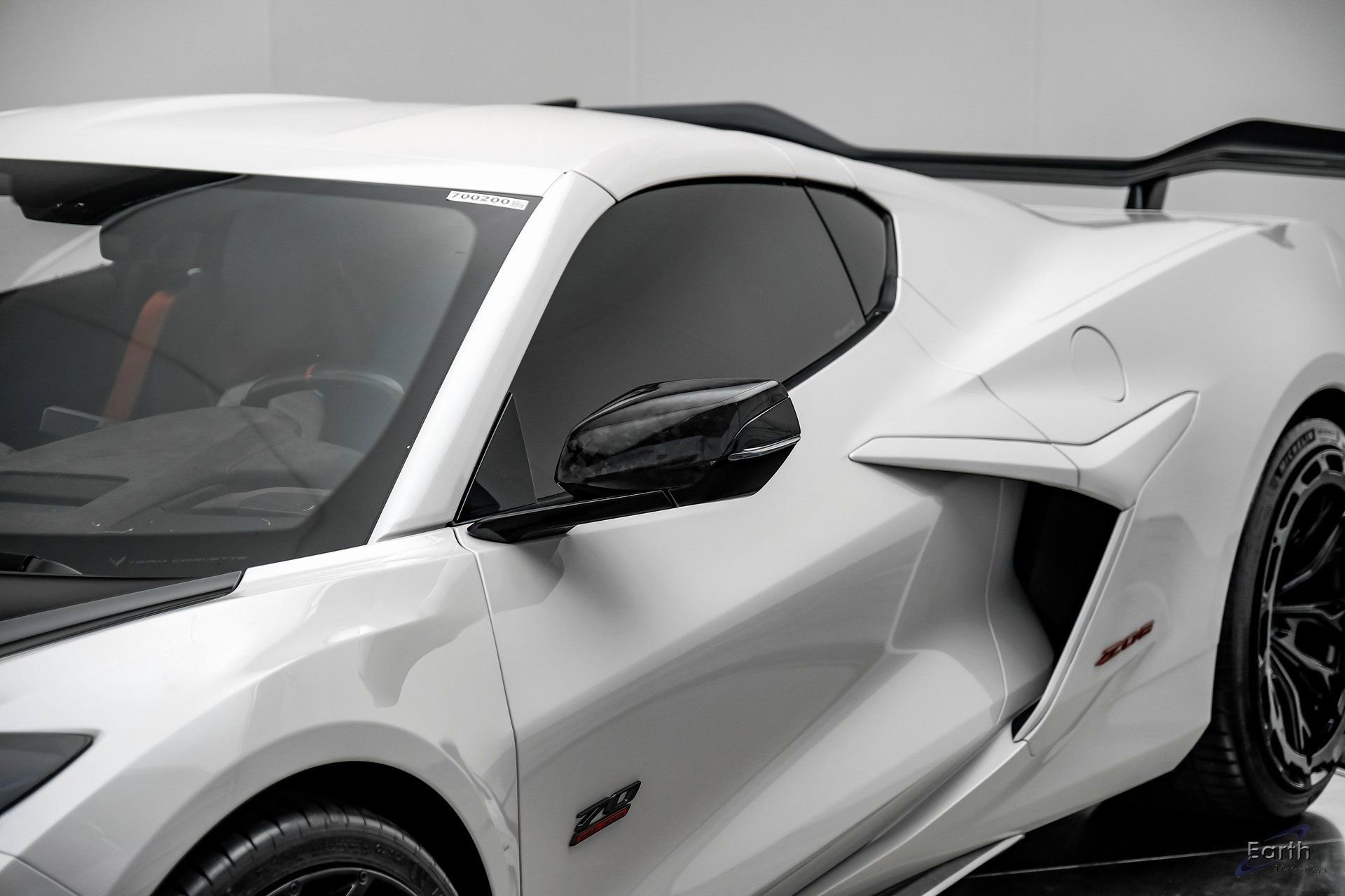 Used 2023 Chevrolet Corvette Z06 w/ Z07 Performance Package image 32