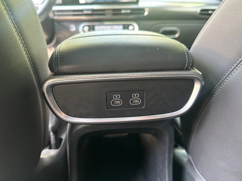 Used 2023 Genesis GV60 Advanced AWD/4WD image 26