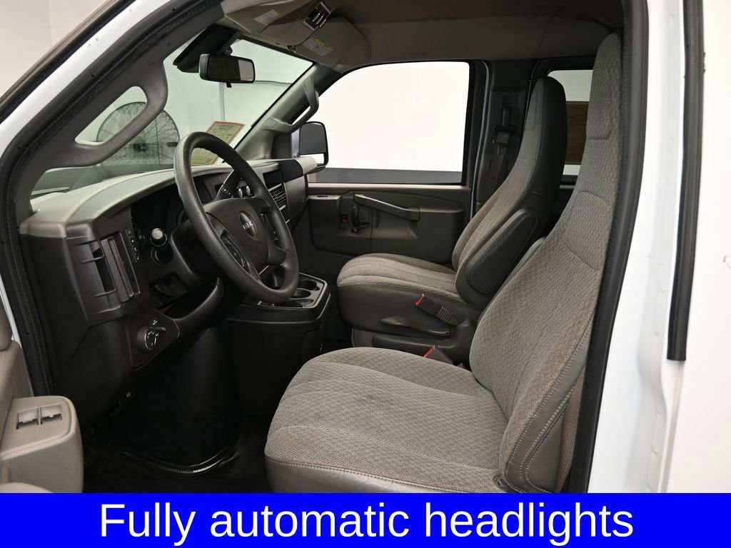 Used 2020 GMC Savana 3500 LT w/ LT Preferred Equipment Group RWD image 11
