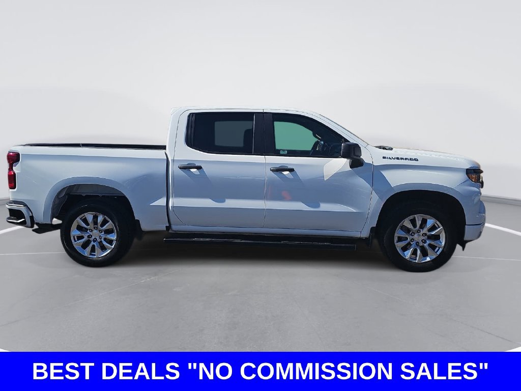 Used 2024 Chevrolet Silverado 1500 Custom RWD image 2